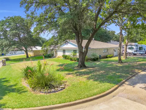 121 Falcon Ln, Hillsboro, TX 76645