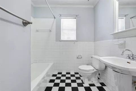 Bath - 3005 Windsor Ave, Waco, TX 76708 photo 1 of 3