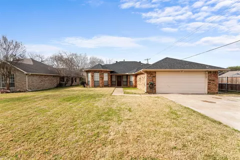 708 Azalea Dr, Forney, TX 75126