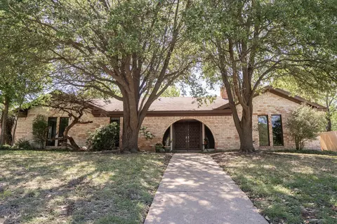 3300 Loma Vista Dr, Waco, TX 76708