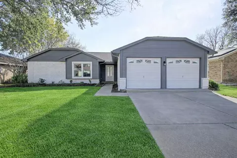 2421 Claremont Dr, Grand Prairie, TX 75052
