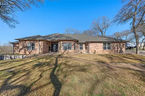 96 Trail Ridge Dr, Waco, TX 76705