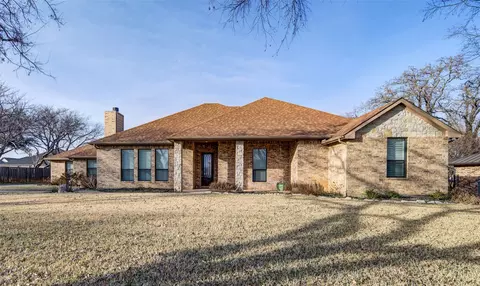 5 Hickory St, Hickory Creek, TX 75065