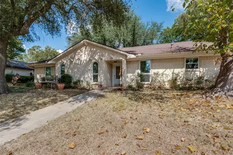 231 Larry Dr, Duncanville, TX 75137
