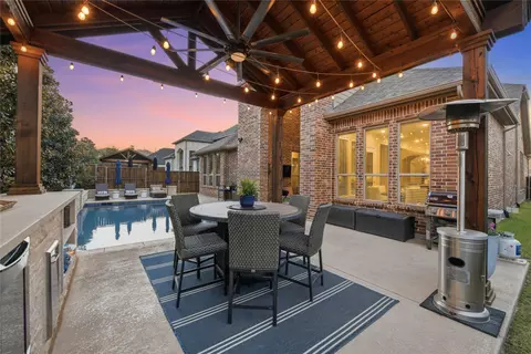 1036 Cabinside Dr, Roanoke, TX 76262