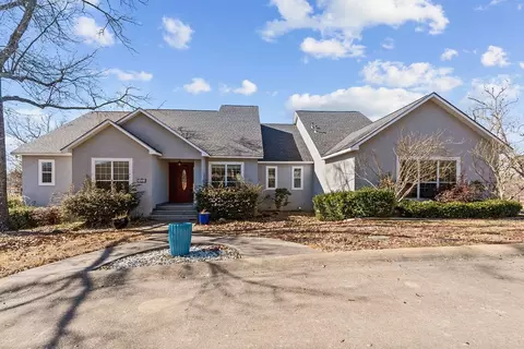 7031 Ridge Place Cir, Tyler, TX 75703