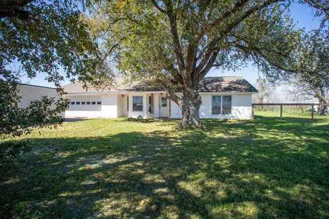 1916 S Hwy 14, Groesbeck, TX 76642
