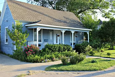 226 Elm St, Mckinney, TX 75069