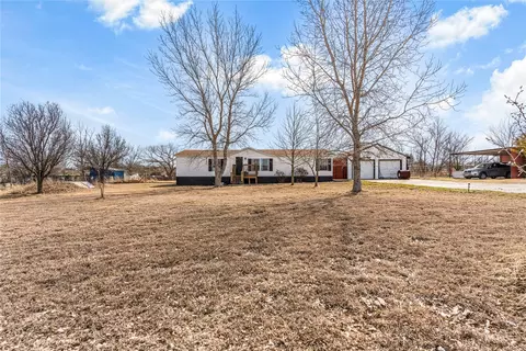 11012 Foothill Dr, Venus, TX 76084