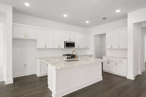 Kitchen - 1725 Nesting Robin Ln, Krum, TX 76249 photo 2 of 3