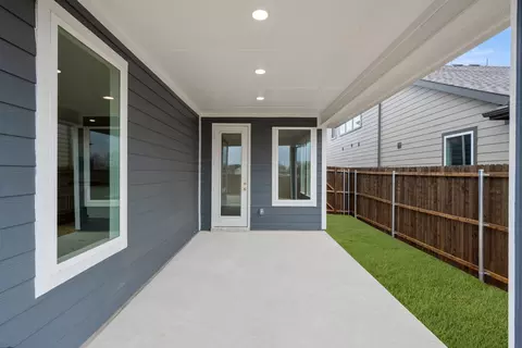 Exterior - 1725 Nesting Robin Ln, Krum, TX 76249 photo 4 of 4