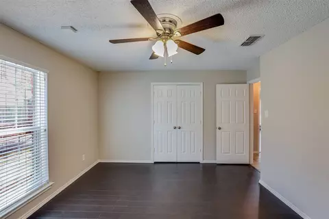 Bedroom - 4129 Hackmore Loop, Irving, TX 75061 photo 4 of 4