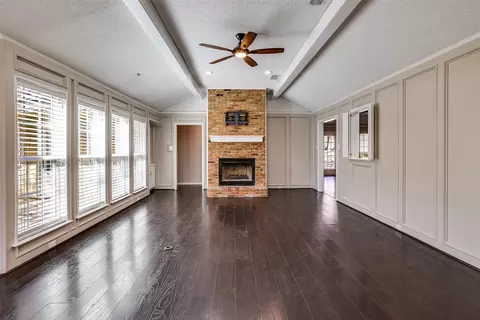Living - 4129 Hackmore Loop, Irving, TX 75061 photo 1 of 4