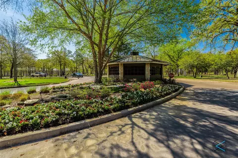 237 Colonial Dr, Mabank, TX 75156 photo 19