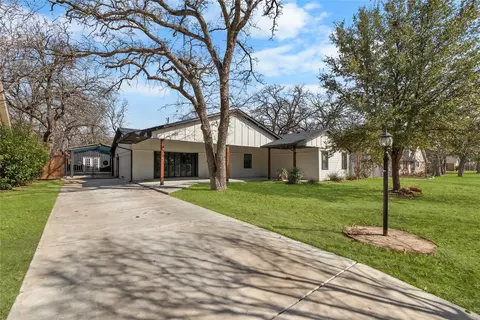 2819 Yorkshire St, Irving, TX 75061