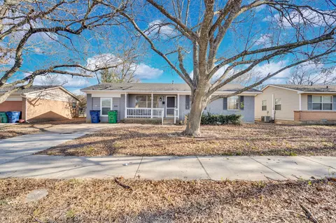 302 Cumberland Rd, Waxahachie, TX 75165
