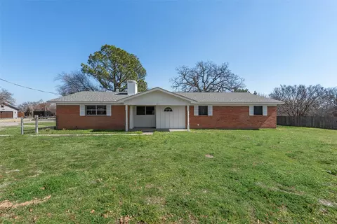 111 Joyce Dr, Argyle, TX 76226