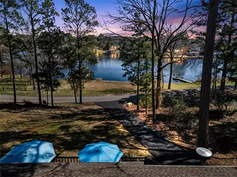 1084 County Road 3230, Quitman, TX 75783