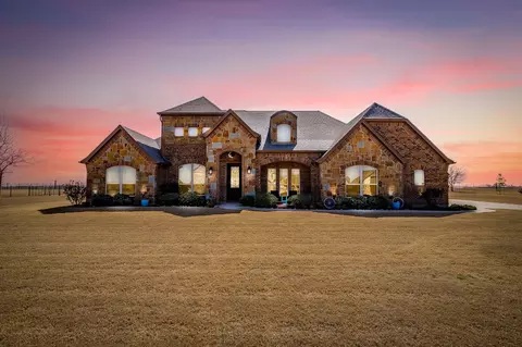 8613 Tuscan Way, Godley, TX 76044