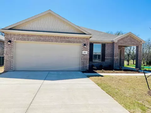 804 Peaceful Brook Dr, Fort Worth, TX 76140