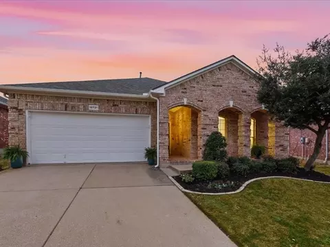 12721 Old Macgregor Ln, Fort Worth, TX 76244