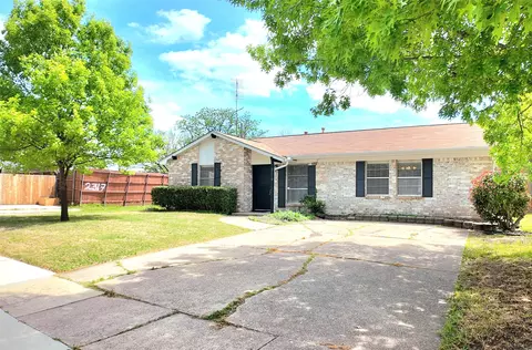2510 Larchmont Dr, Mesquite, TX 75150