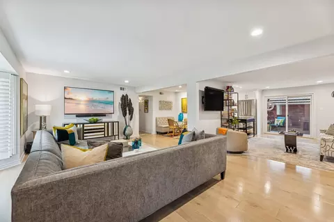 6033 Sandhurst Ln #A, Dallas, TX 75206