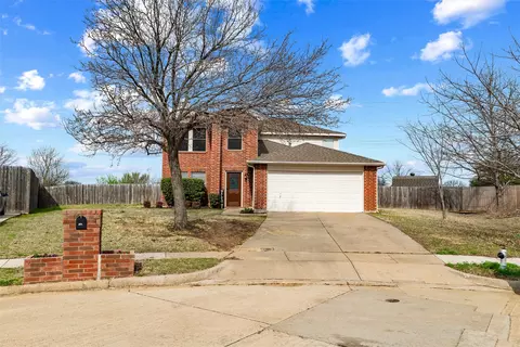 8900 Harvest Moon Trl, Denton, TX 76210