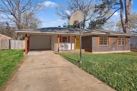 9033 Hilton Dr, Shreveport, LA 71118