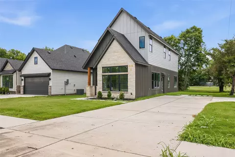 301 E Locust, Leonard, TX 75452