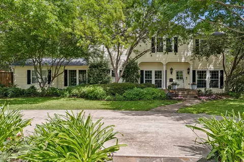 8212 Midway Rd, Dallas, TX 75209