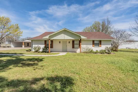 337 Travis Rd, Decatur, TX 76234