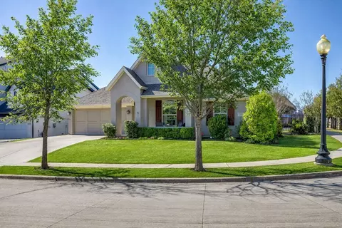 201 Blue Stem Ln, Aledo, TX 76008