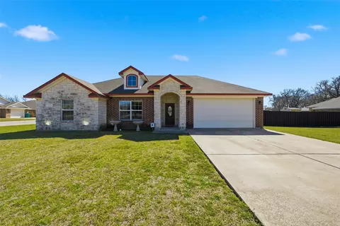 207 Hawk Rdg, Lacy Lakeview, TX 76705