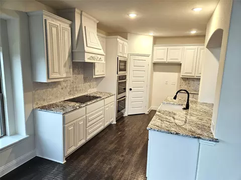 Kitchen - 2079 Slate Dr, Howe, TX 75459 photo 2 of 3