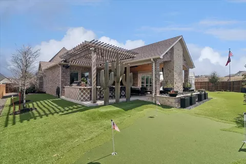Exterior - 582 Broadleaf Way, Haslet, TX 76052 photo 1 of 3