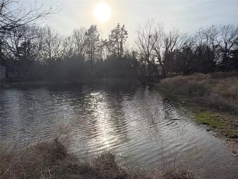 194 Middle Rd, Denison, TX 75021 photo 5