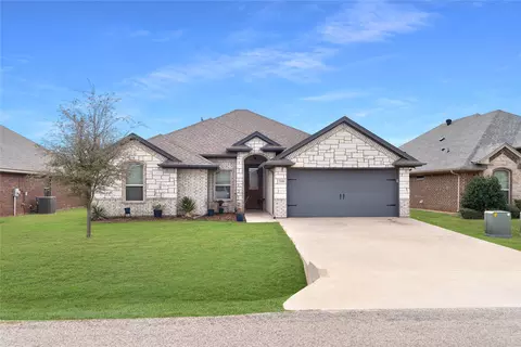 540 Clearwater Pl, Granbury, TX 76049