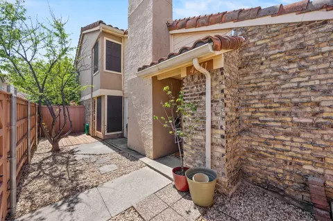4241 Madera Rd #4, Irving, TX 75038