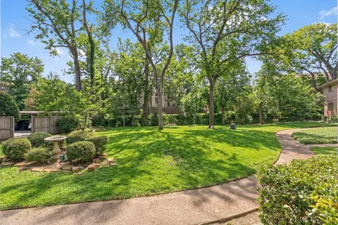 7812 Royal Ln #210, Dallas, TX 75230