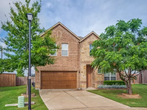 101 Forest Ln, Justin, TX 76247