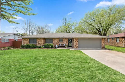 1209 Balboa St, Denison, TX 75020