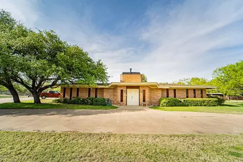 4 Chaparral Ln, Breckenridge, TX 76424