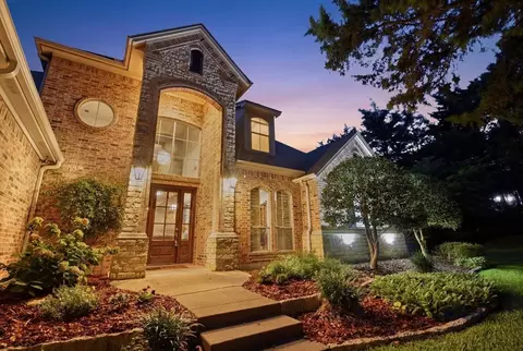 7831 Clark Ct, Red Oak, TX 75154