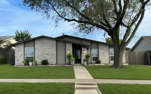 5109 Reed Dr, The Colony, TX 75056