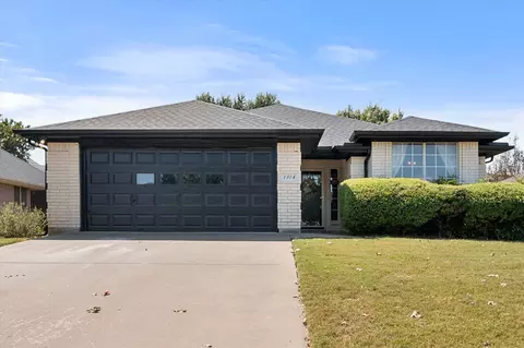 1314 Hyde Park Blvd, Cleburne, TX 76033