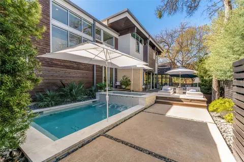 830 Kessler Woods Trl, Dallas, TX 75208