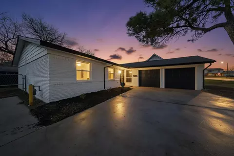 3318 Ridgefield St, Irving, TX 75062