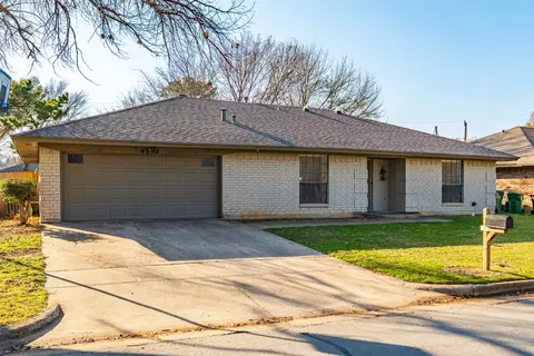 4910 Spring Creek Rd, Arlington, TX 76017