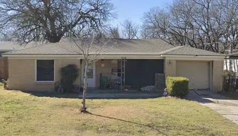 512 Mirike Dr, White Settlement, TX 76108